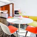 Cosmo Apartments Sants