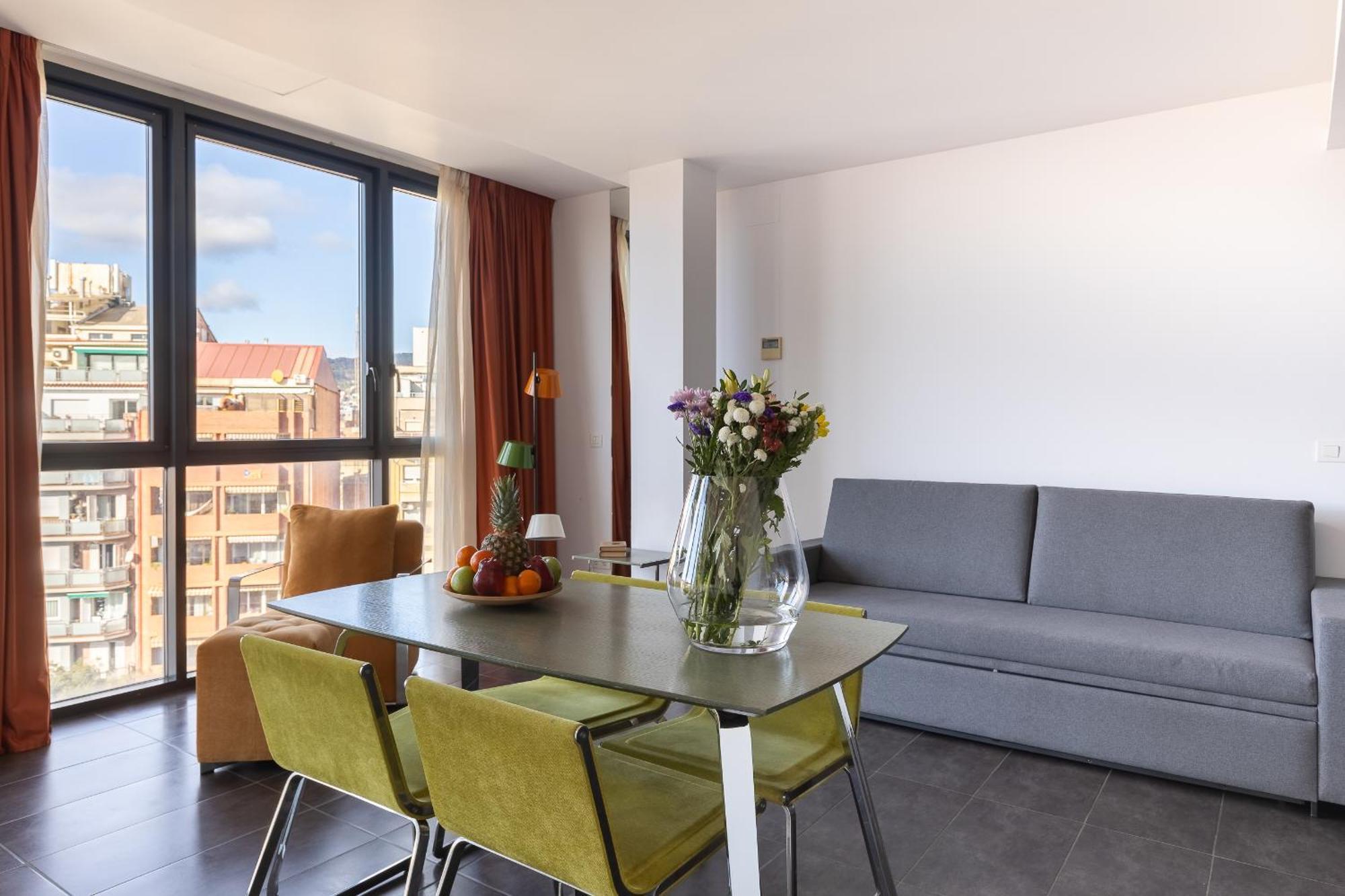 Cosmo Sants Apartment