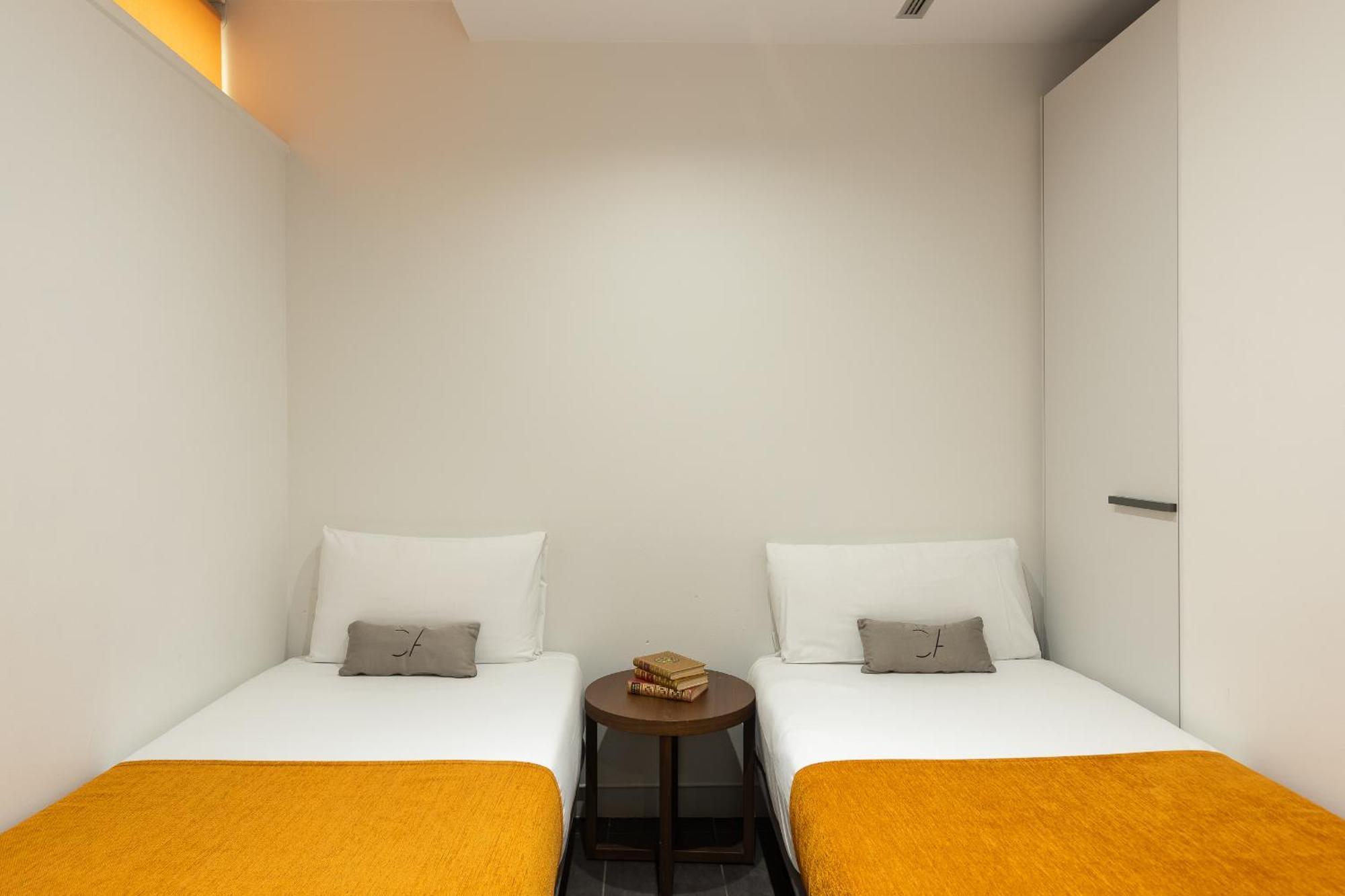 Cosmo Sants Apartment