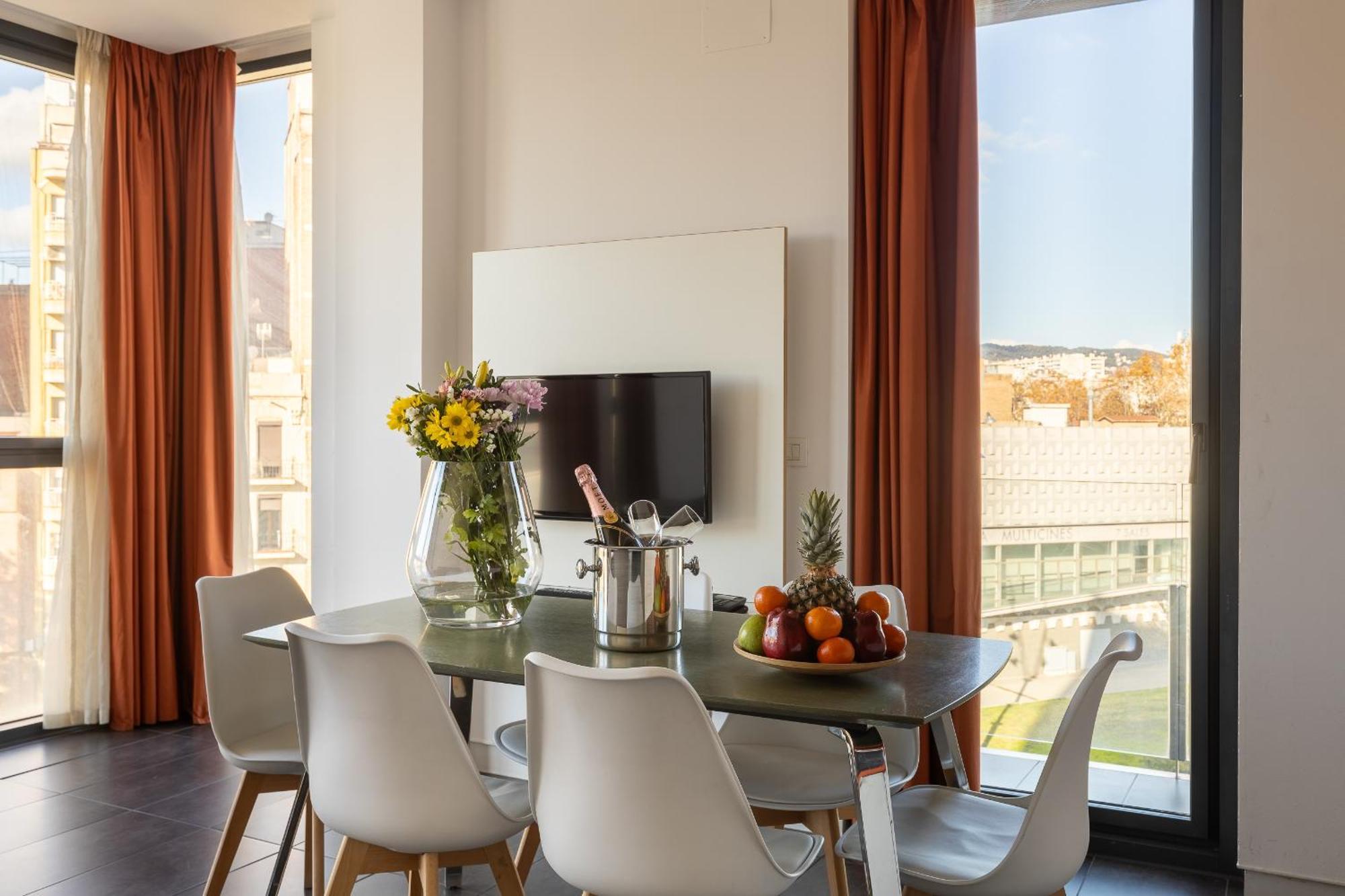 Cosmo Sants Apartment